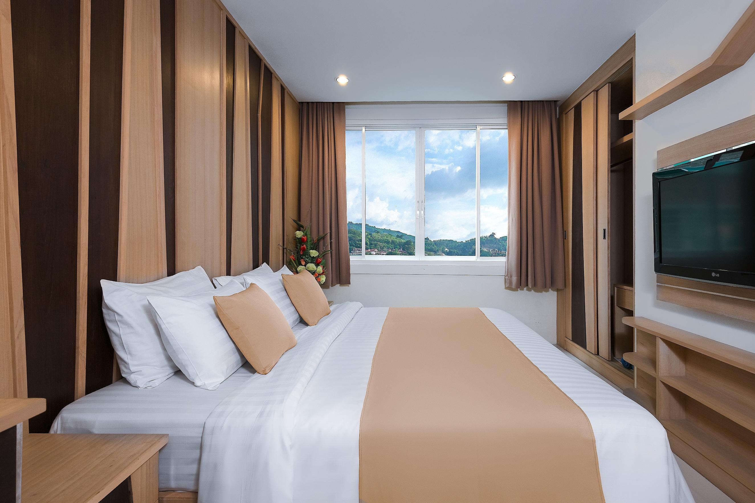 The Allano Hotel Patong Exterior photo