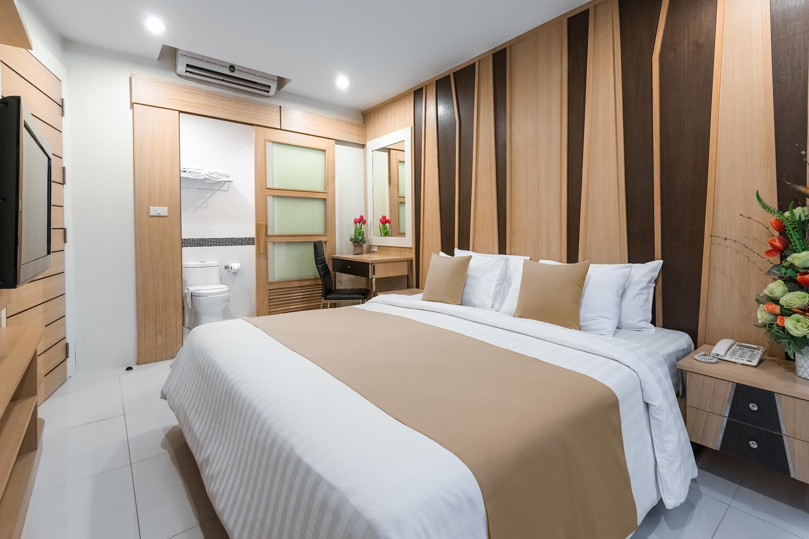 The Allano Hotel Patong Exterior photo